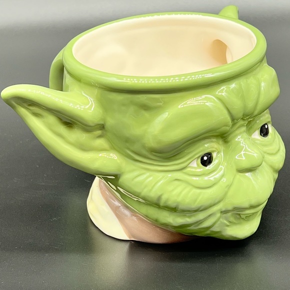 Star Wars Other - NWOT Yoda 3D ceramic mug